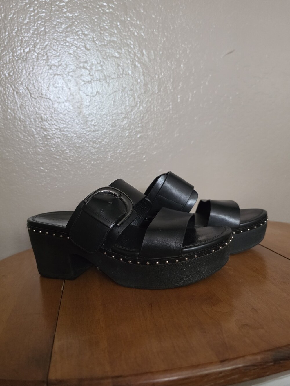 Fitflop Pillar Leather Clogs